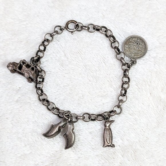 Vintage WW2 era Dutch Charm Bracelet 1941 - Picture 1 of 9